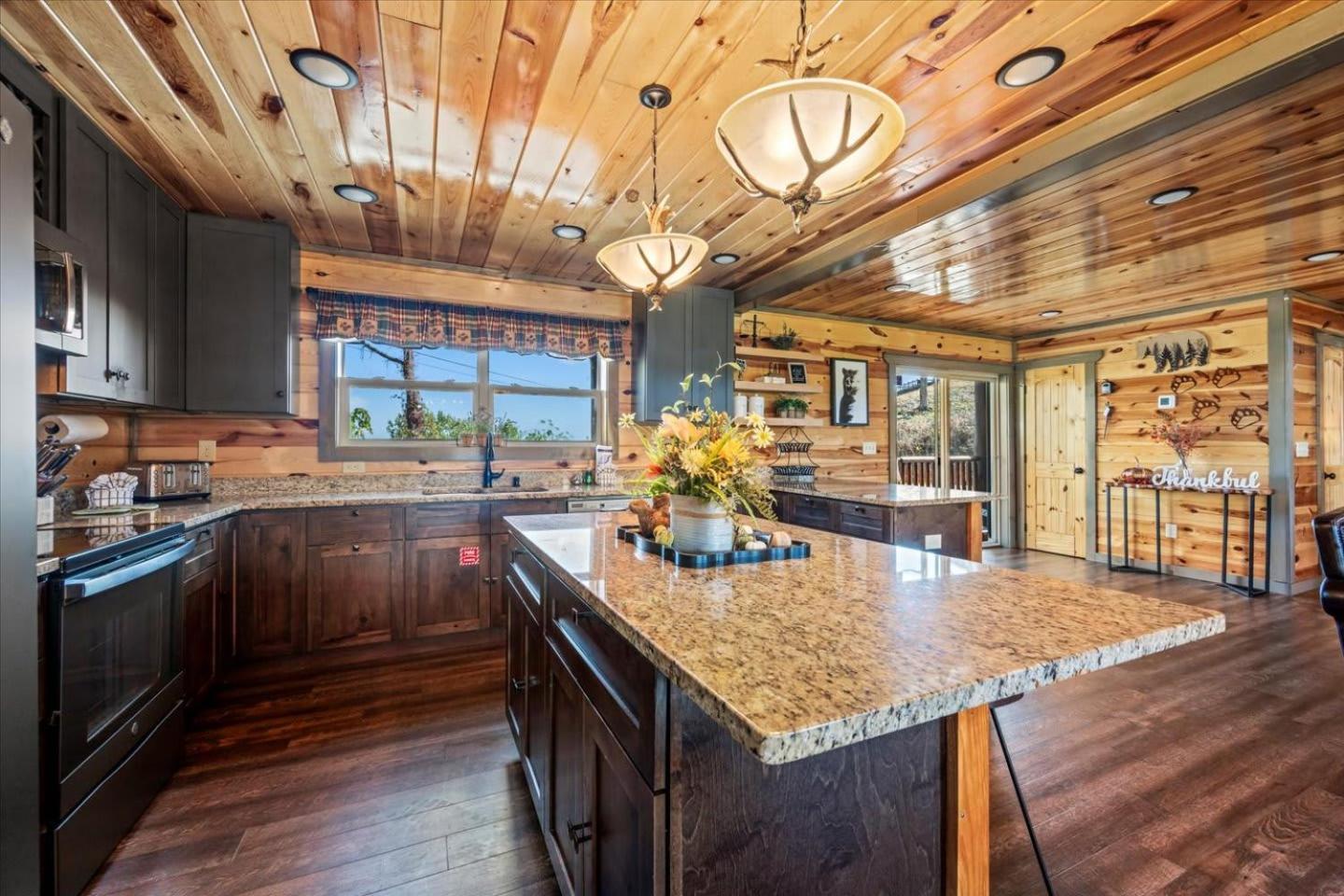 Indoor Pool, Volleyball Beach, Mountain View, Luxury Gatlinburg Buitenkant foto